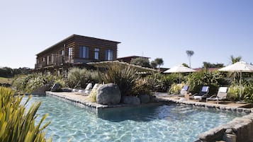 Outdoor pool, sun loungers