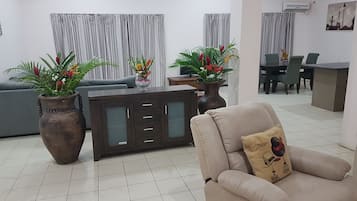 Royal Room | Living area