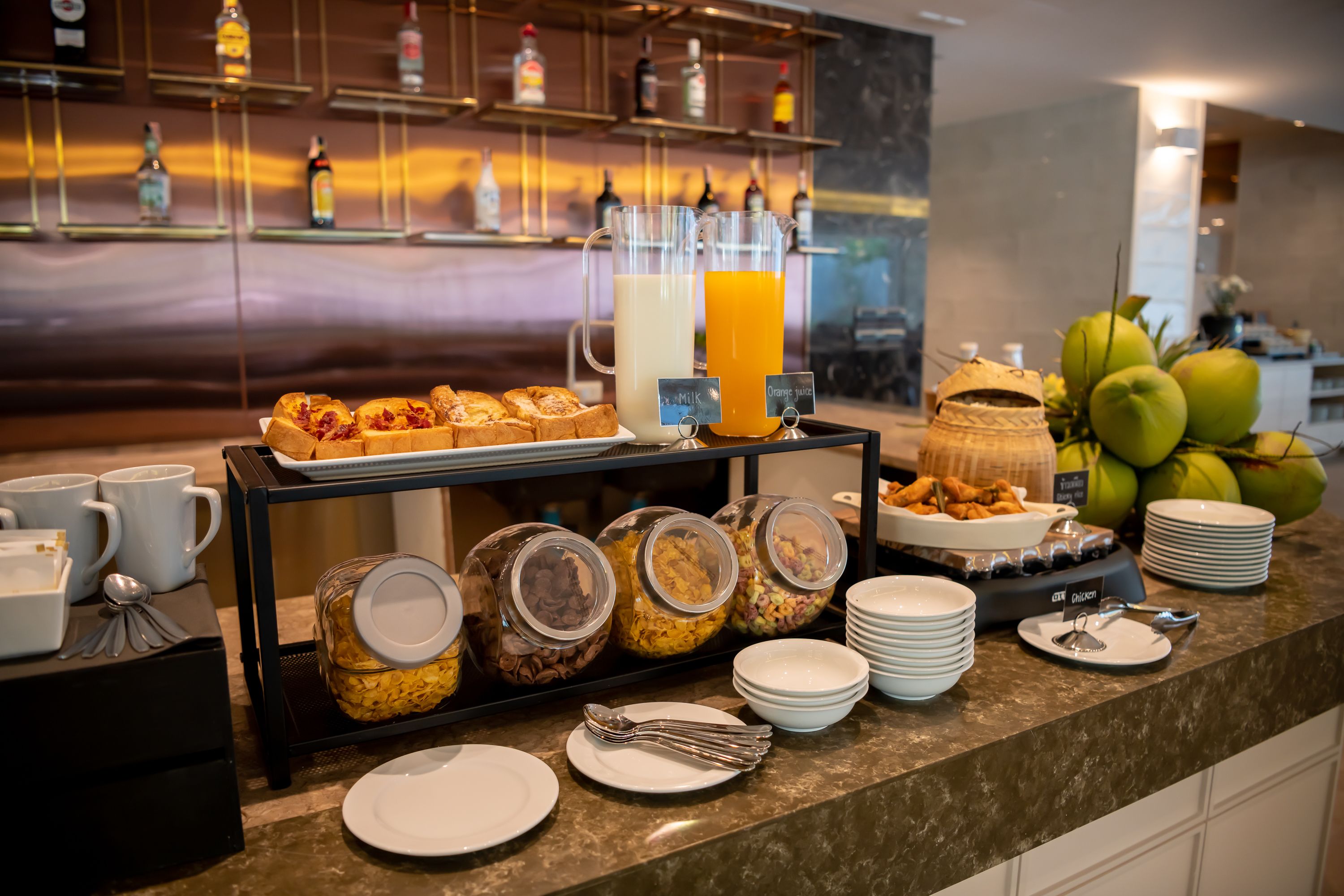 daily buffet breakfast (thb 567 per person)