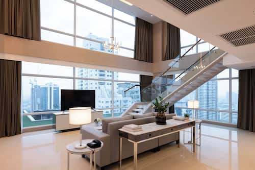 Penthouse Suite | 1 室のベッドルーム、高級寝具、セレクト コンフォート製ベッド、セーフティボックス (室内)