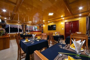 Petit déjeuner buffet compris tous les jours