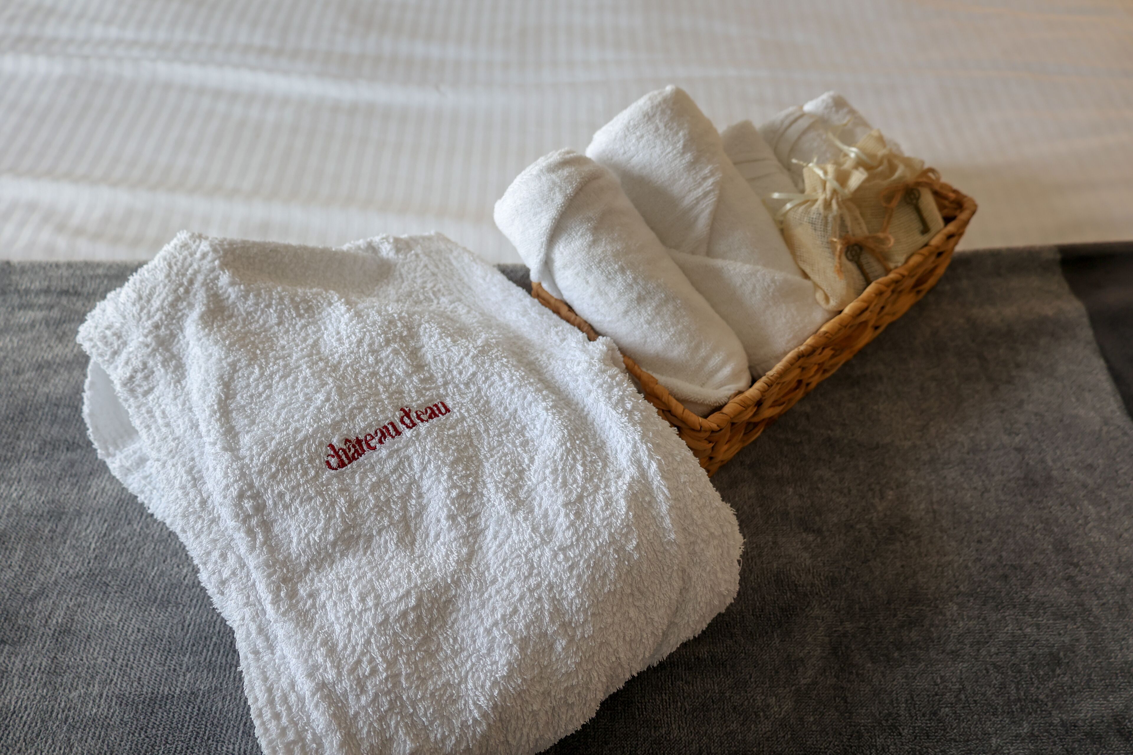 family suite, 1 king bed | in-room safe, soundproofing, iron/ironing board, free cots/infant beds