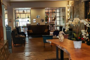 Sala de estar en el lobby