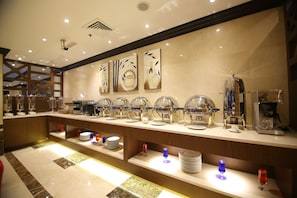 Buffet - Dream City Deluxe Hotel Apartment (Dubai)