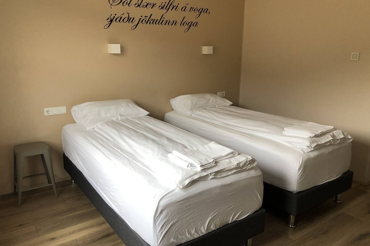 Twin Room, Private Bathroom - Self Check-in