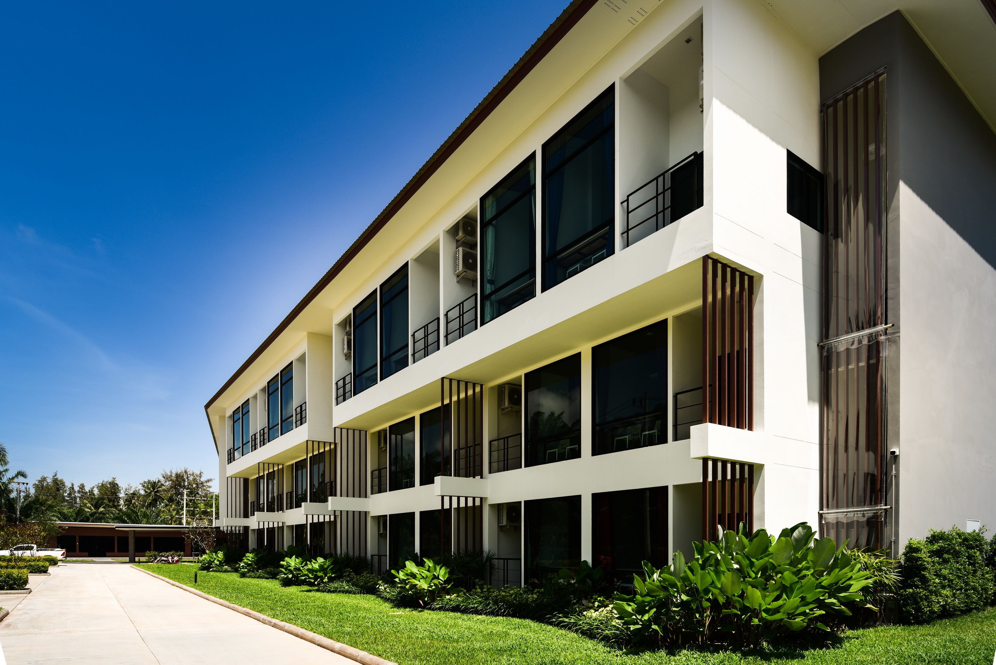 studio | exterior detail