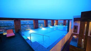 Seasonal outdoor pool