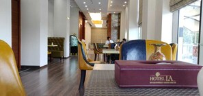 Coffee service - Hotel LA (New Delhi)