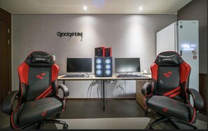 Royal Suite | Individuell dekoriert, individuell eingerichtet, Schreibtisch