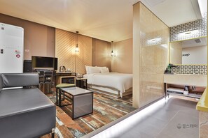 Individually decorated, individually furnished, desk, soundproofing - Gracias Hotel Gimhae (Gimhae)