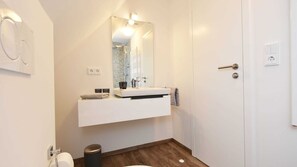 Douche, séchoir à cheveux