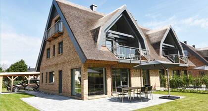 Exclusive thatched roof villa Ostseefrische - exclusive thatched roof villa only 500 meters