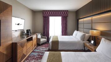 Caja fuerte, cortinas opacas, wifi gratis y ropa de cama