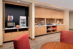 Colazione a buffet inclusa, servita tutte le mattine 
