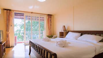 Deluxe Double Room | Blackout drapes, rollaway beds, free WiFi