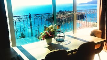 Appartement Deluxe, 1 chambre, vue mer | Coin séjour