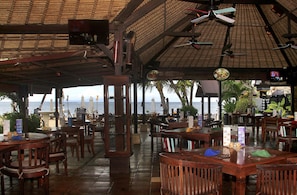 Breakfast, lunch, dinner served; beach views - Bali Reef Resort (Nusa Dua)