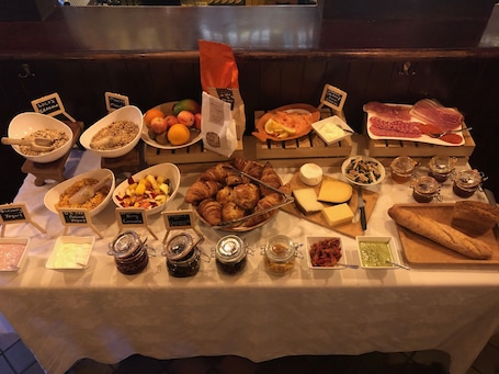 Desayuno (con cargo). Kingstons Townhouse