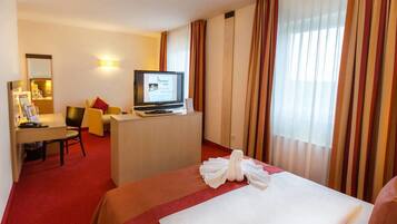 Suite | Schreibtisch, schallisolierte Zimmer, Babybetten, Zustellbetten