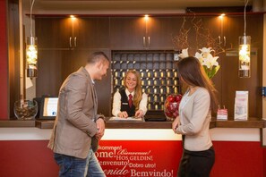 Lobby - Montana Hotel Ellwangen (Ellwangen)