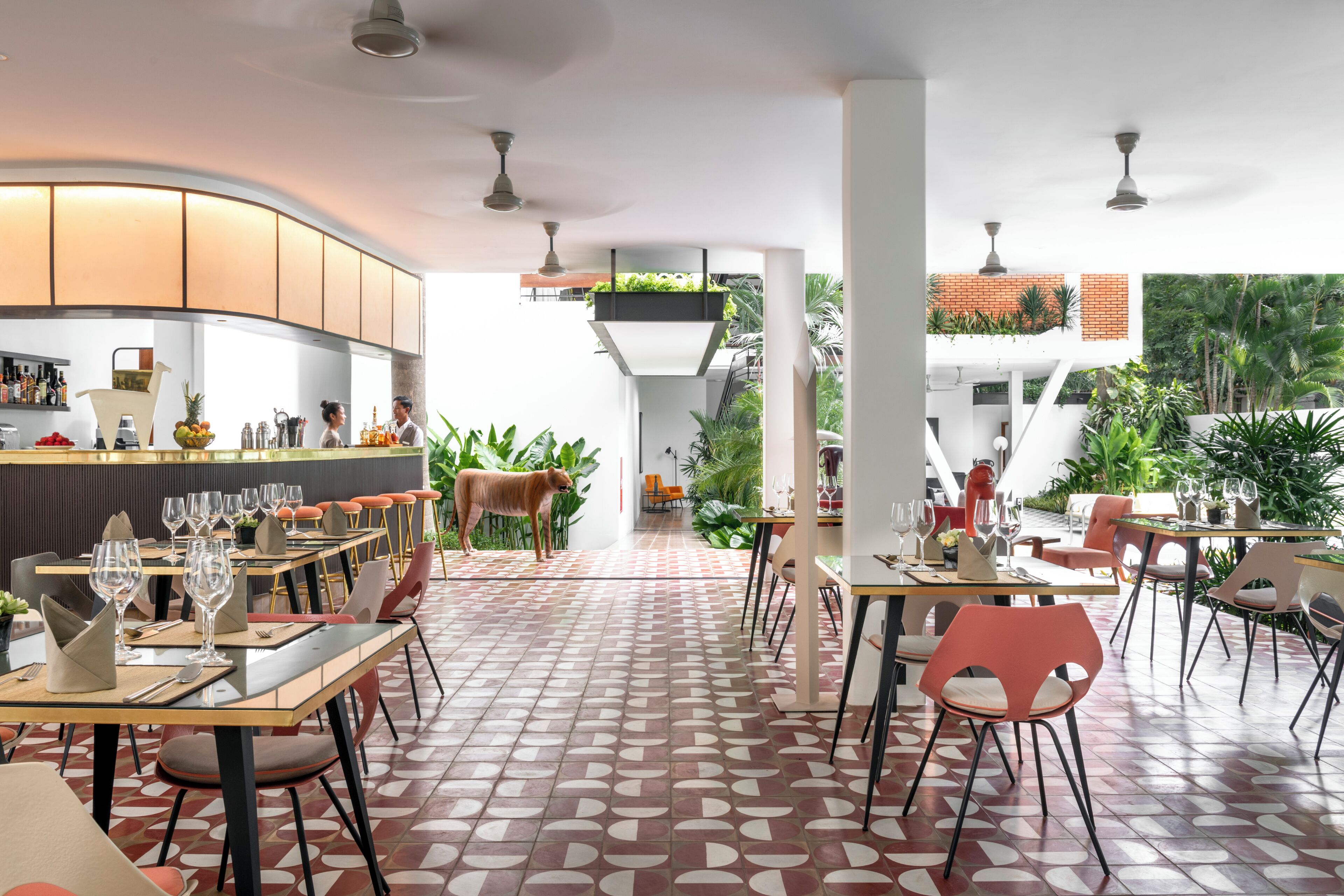 lunch and dinner served