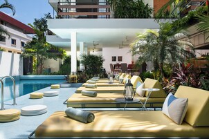 Sundeck