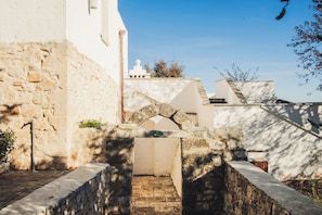 Egyptian cotton sheets, premium bedding, down duvets, minibar - Masseria Santa Teresa (Monopoli)
