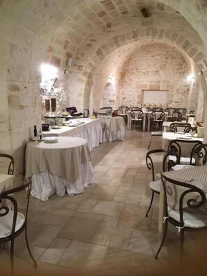 Free daily buffet breakfast  - Masseria Santa Teresa (Monopoli)