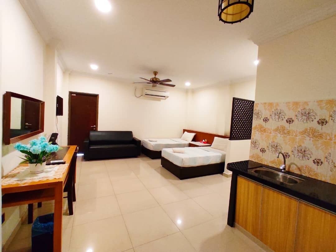 1 غرفة نوم وميني بار ومكتب وتجهيزات عازلة للصوت