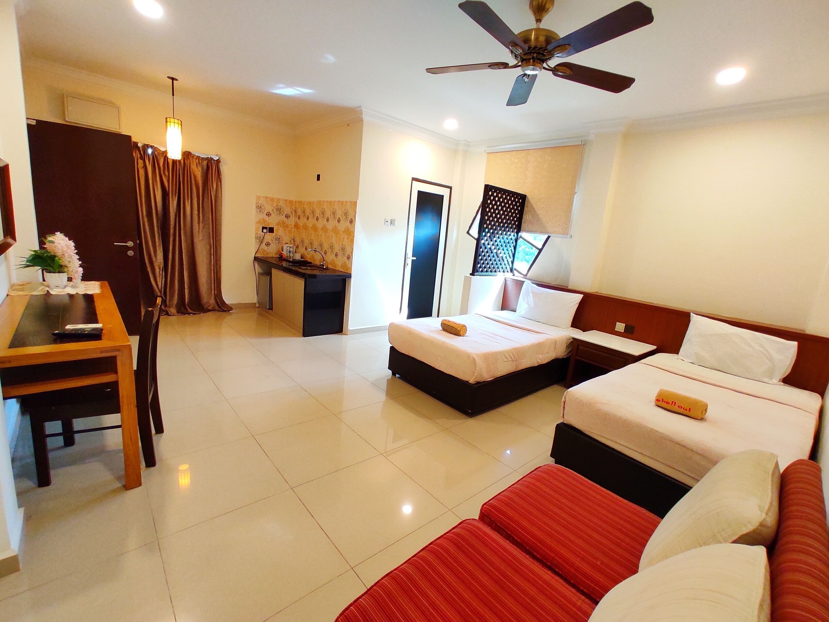 1 bedroom, minibar, desk, soundproofing