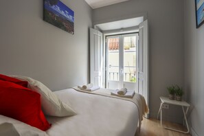 2 bedrooms, iron/ironing board, free WiFi, bed sheets - Cosy Liberdade by Homing (Lisbon)