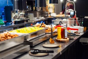 Buffet breakfast for a fee on weekends