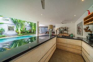Villa, 3 Bedrooms | Private kitchen | Fridge, microwave, oven, stovetop - Villa Paloma (Seminyak)