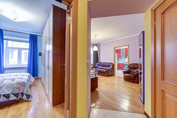 2 bedrooms, desk, soundproofing, iron/ironing board