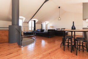 Studio, 1 Bedroom, Balcony | In-room dining - Santa Catarina Stylish by Homing (Lisbon)