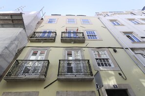 Front of property - Santa Catarina Stylish by Homing (Lisbon)