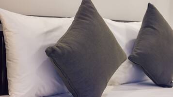 Deluxe Double Room | Minibar, in-room safe, desk, blackout drapes