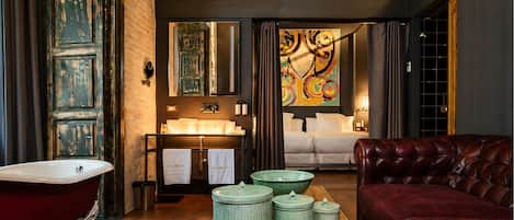 Suite Junior | Minibar, coffre-fort, bureau