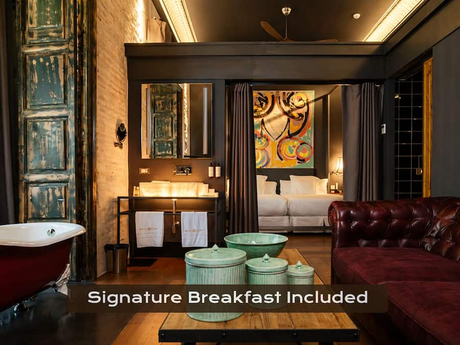 Minibar, in-room safe, desk, laptop workspace