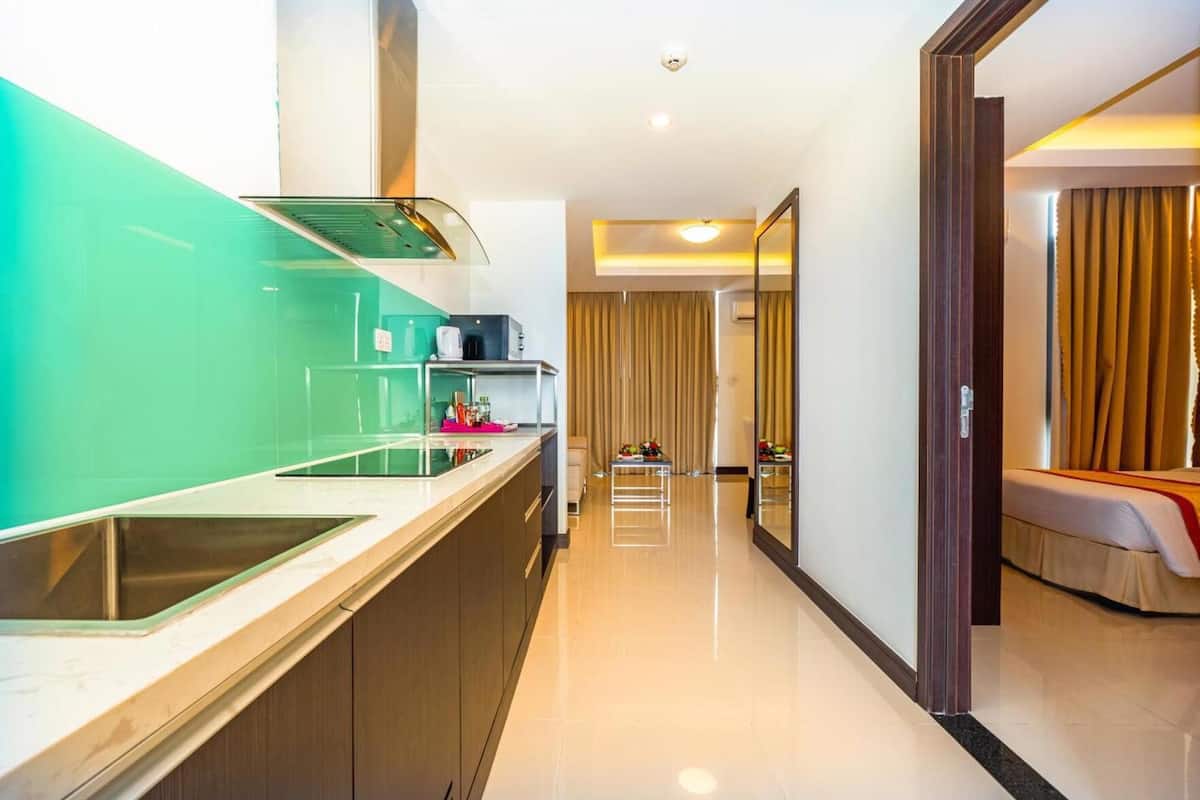ครัวส่วนตัว | ตู้เย็น, ไมโครเวฟ, กาต้มน้ำไฟฟ้า, เครื่องครัว/จาน/ช้อนส้อม