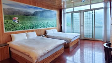 Deluxe Quadruple Room, 2 Double Beds | Desk, blackout drapes, free WiFi, bed sheets