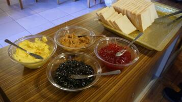 Desayuno buffet incluido todos los días
