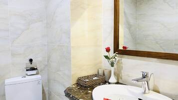 Premium Double Room, 1 Queen Bed | Bathroom | Shower, deep-soaking bathtub, free toiletries, hair dryer