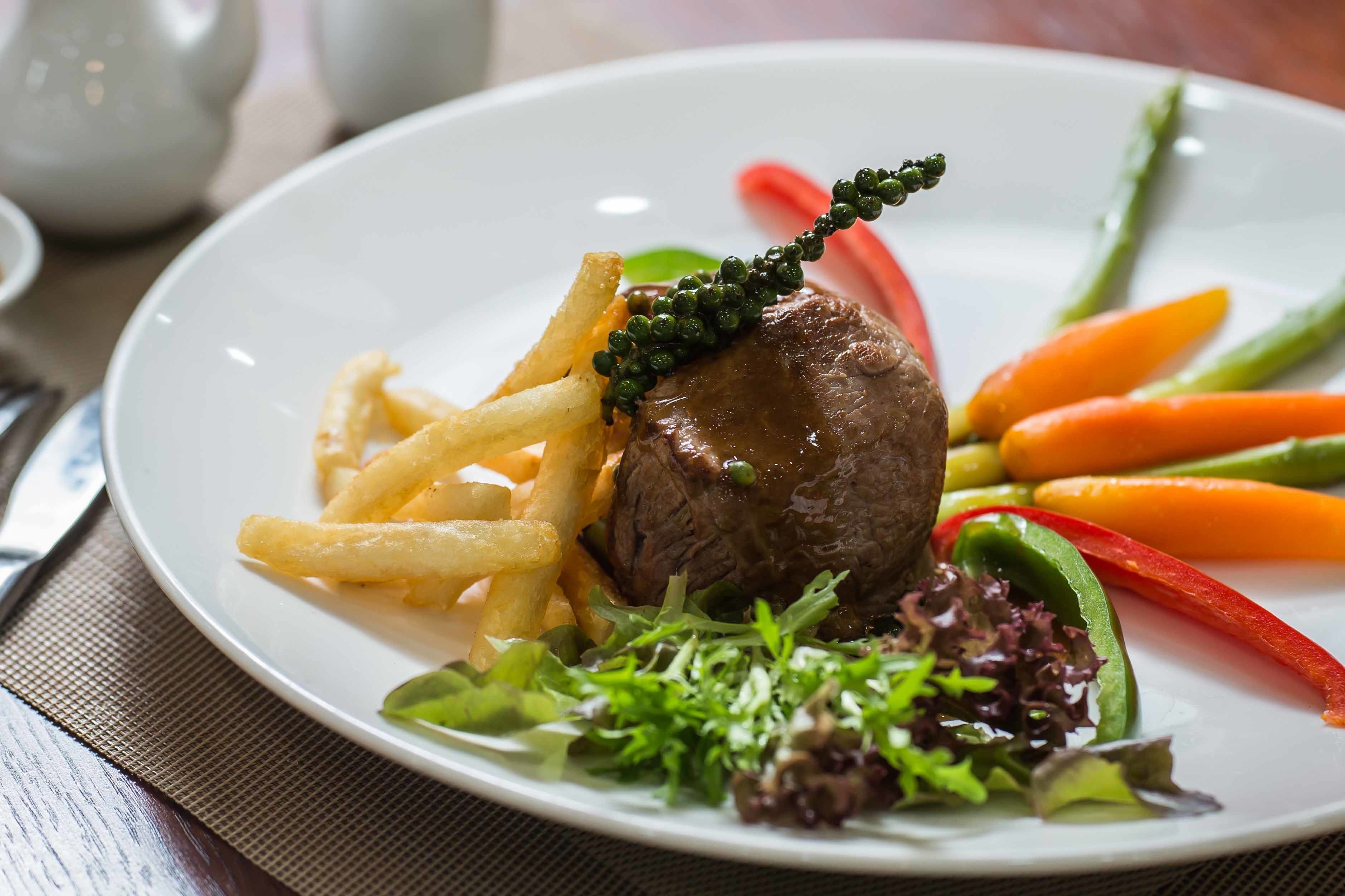 breakfast, lunch and dinner served