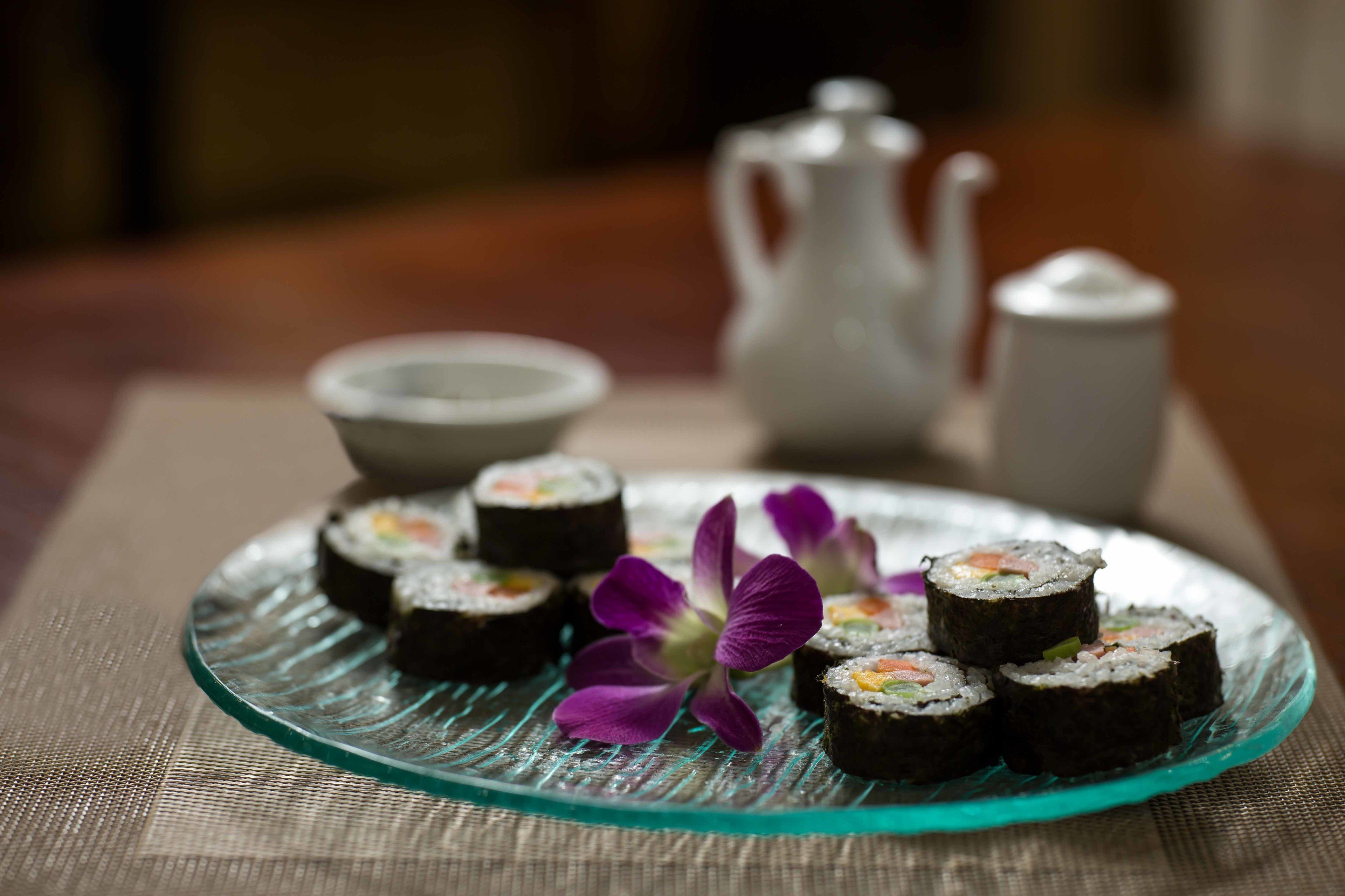 breakfast, lunch and dinner served