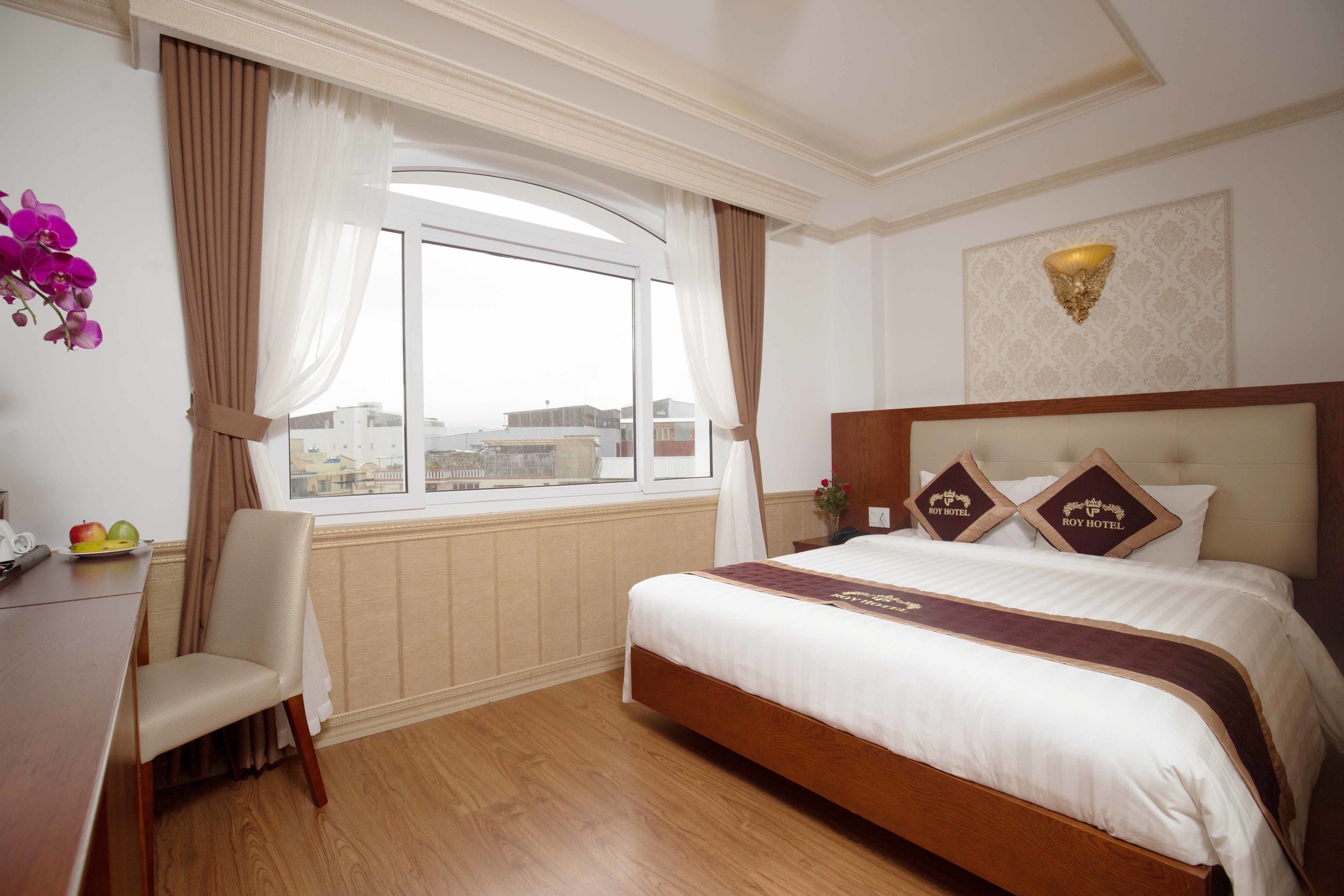 49-inch flat-screen tv with cable channels, tv