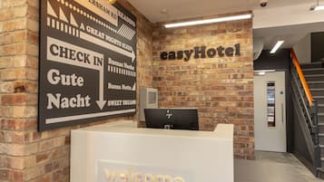Check-in-/Check-out-Schalter