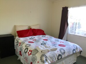 Casa, 3 camere da letto, non fumatori | 3 camere, con arredamento individuale, ferro/asse da stiro