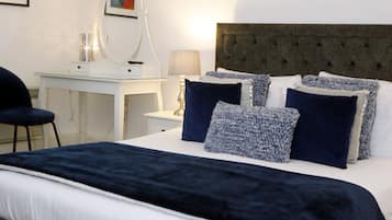 Chambre Familiale | 1 chambre, fer et planche Ă repasser, Wi-Fi, draps fournis