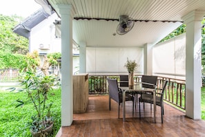 4-Bedroom Family House  | Teres/patio